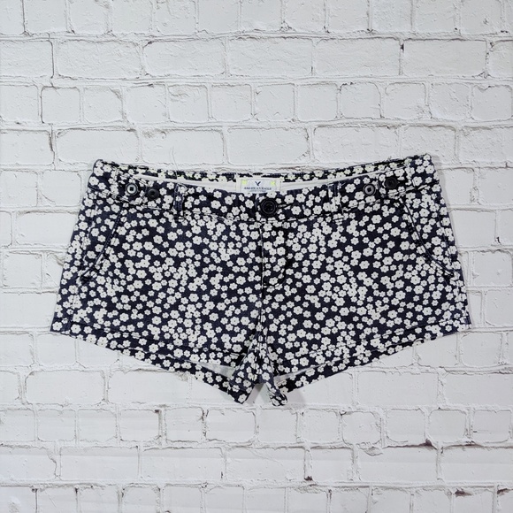American Eagle Outfitters Navy White Floral Shorts